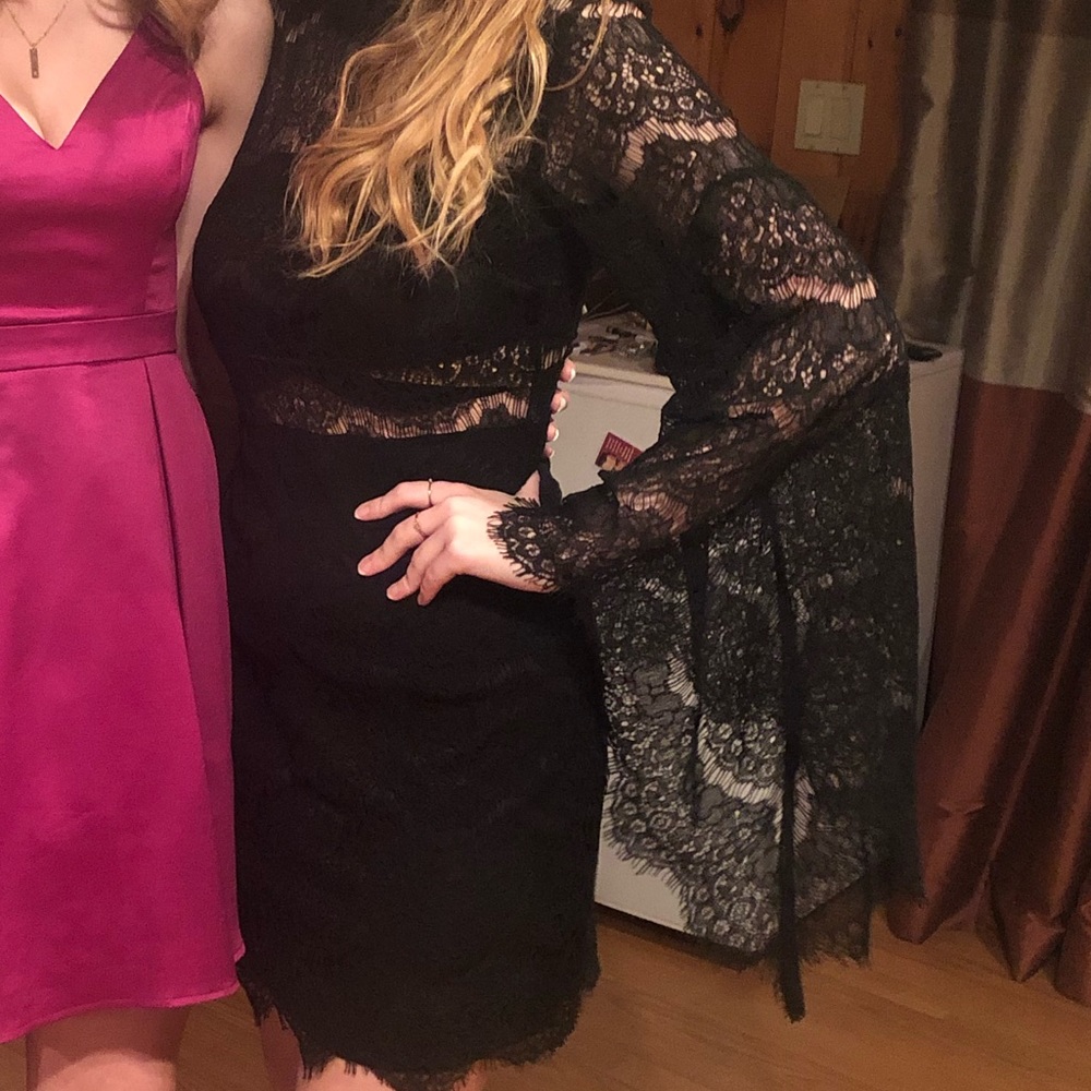 Lulu’s black lace dress